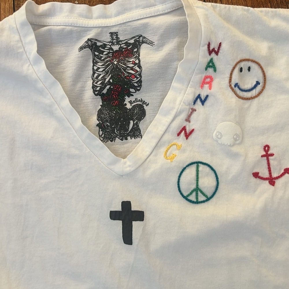 Unfledged vintage v-neck t-shirt w/embroidery Japanese vtg brand - Picture 3 of 6